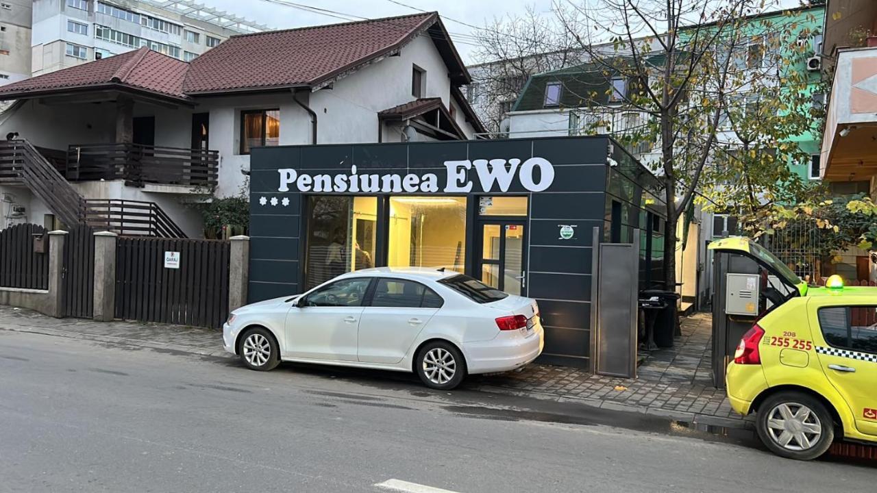 Pensiunea Ewo Iasi Exteriör bild